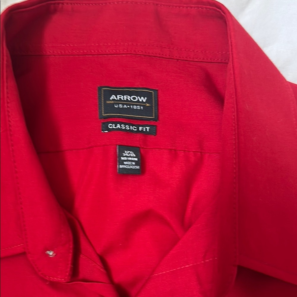 Arrow Red Casual Button Down Size 17 1/2  34/35 Shirt